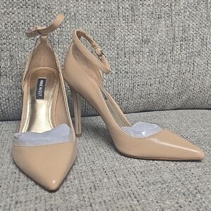 Nine West Nude Pointed Toe Heels